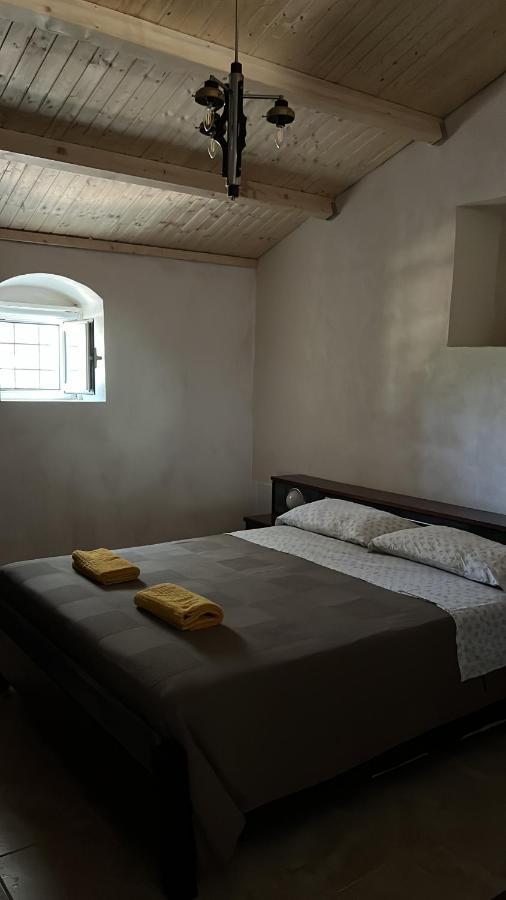 Casa Di Mirto Bed & Breakfast Chiaramonte Gulfi Luaran gambar