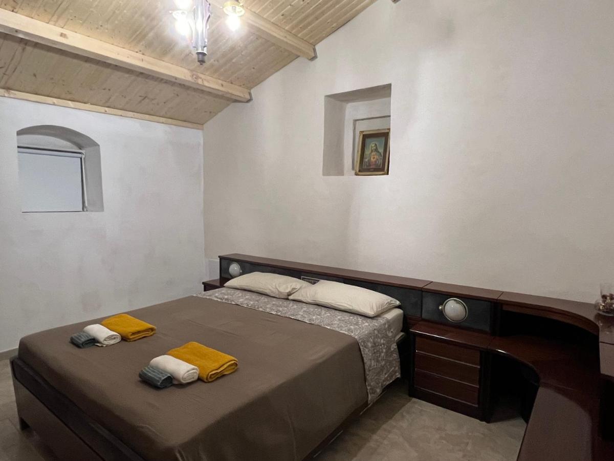 Casa Di Mirto Bed & Breakfast Chiaramonte Gulfi Luaran gambar